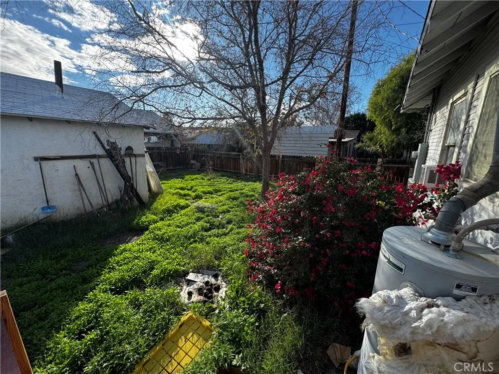 203 Walnut Street Needles, CA 92363
