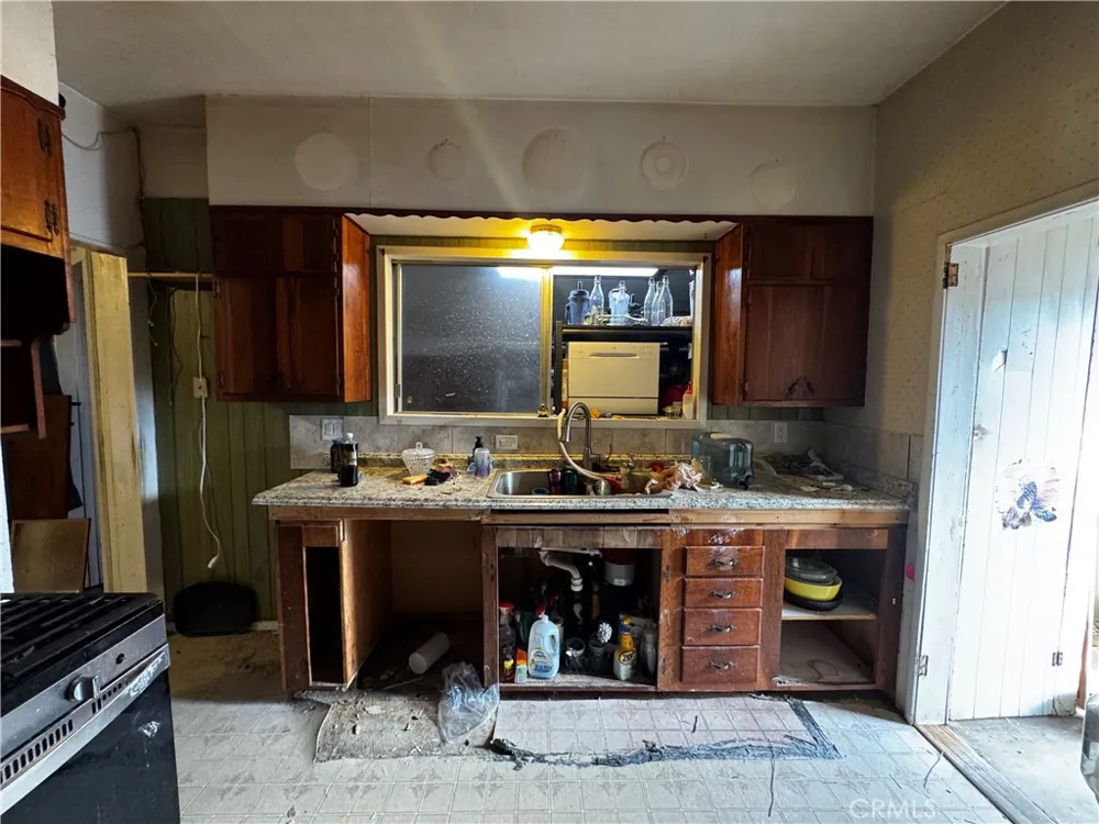203 Walnut Street Needles, CA 92363