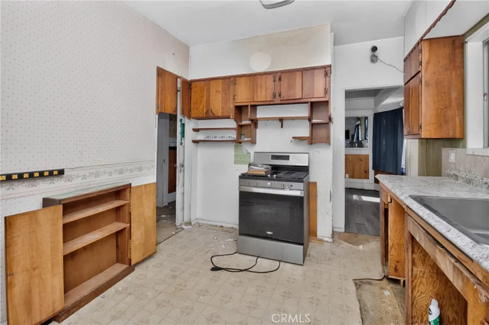 203 Walnut Street Needles, CA 92363