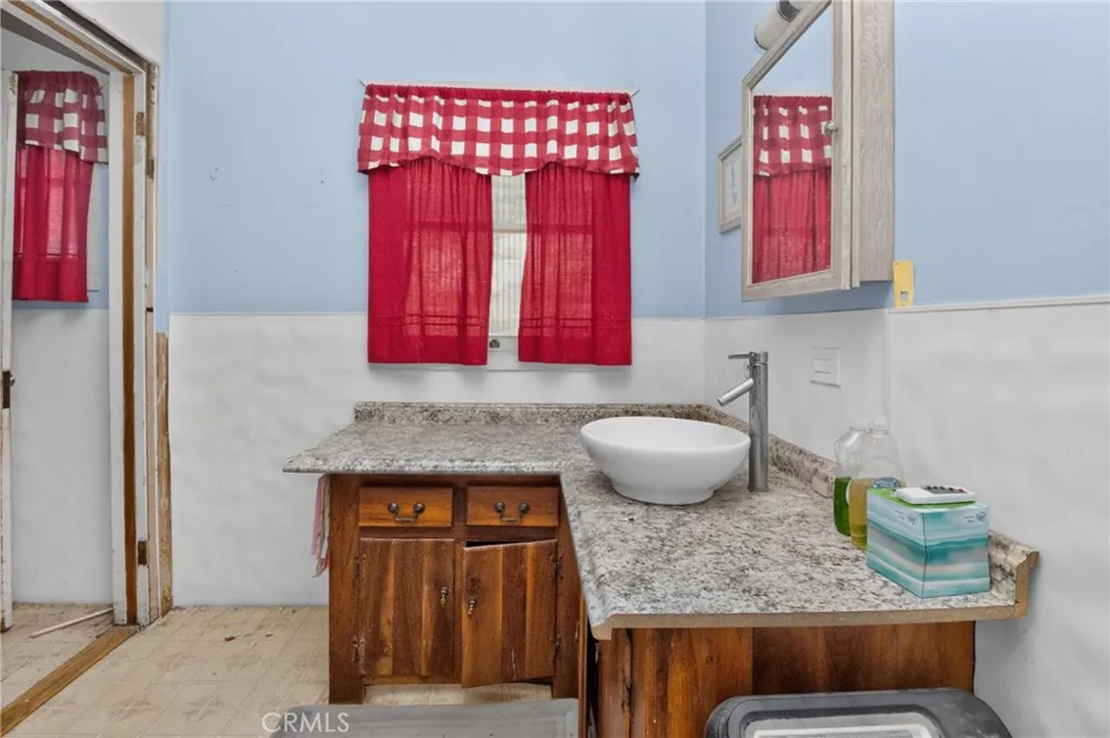203 Walnut Street Needles, CA 92363