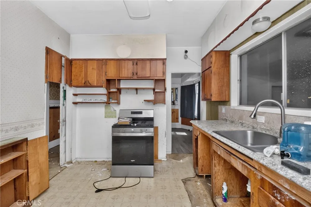203 Walnut Street Needles, CA 92363