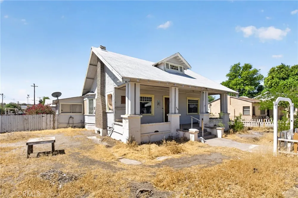 203 Walnut Street Needles, CA 92363