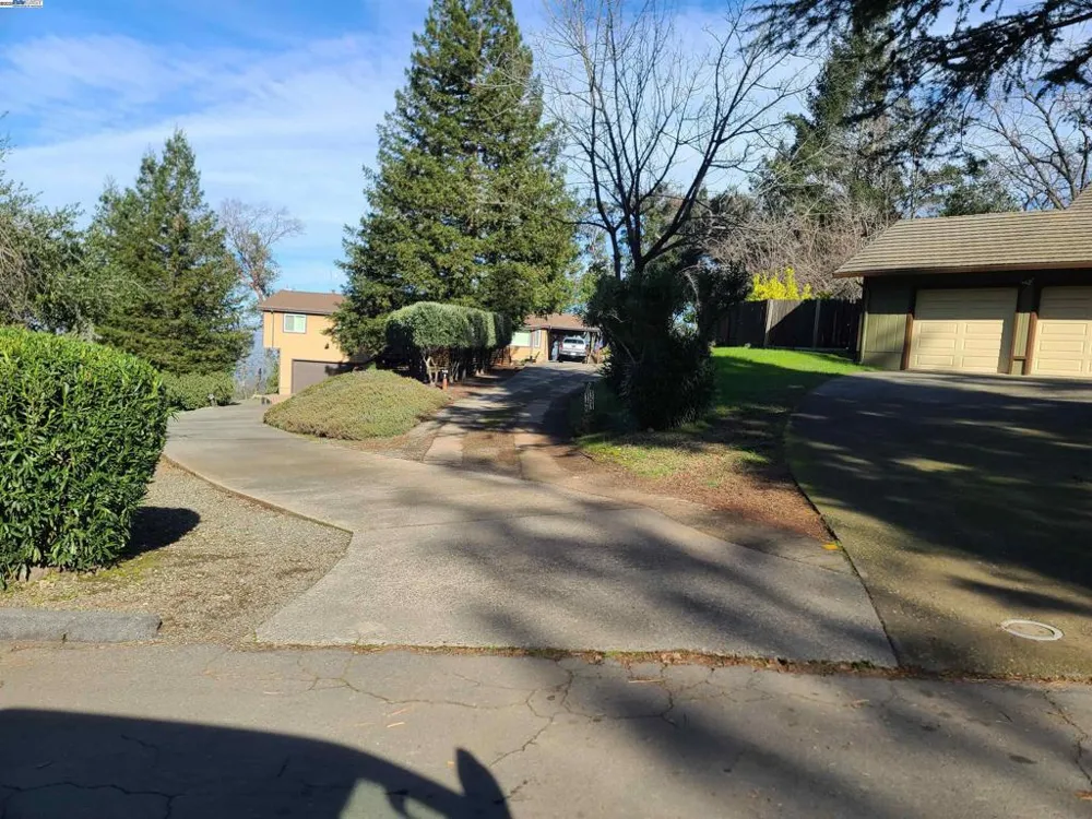 116 Ridgecrest Dr Napa, CA 94558