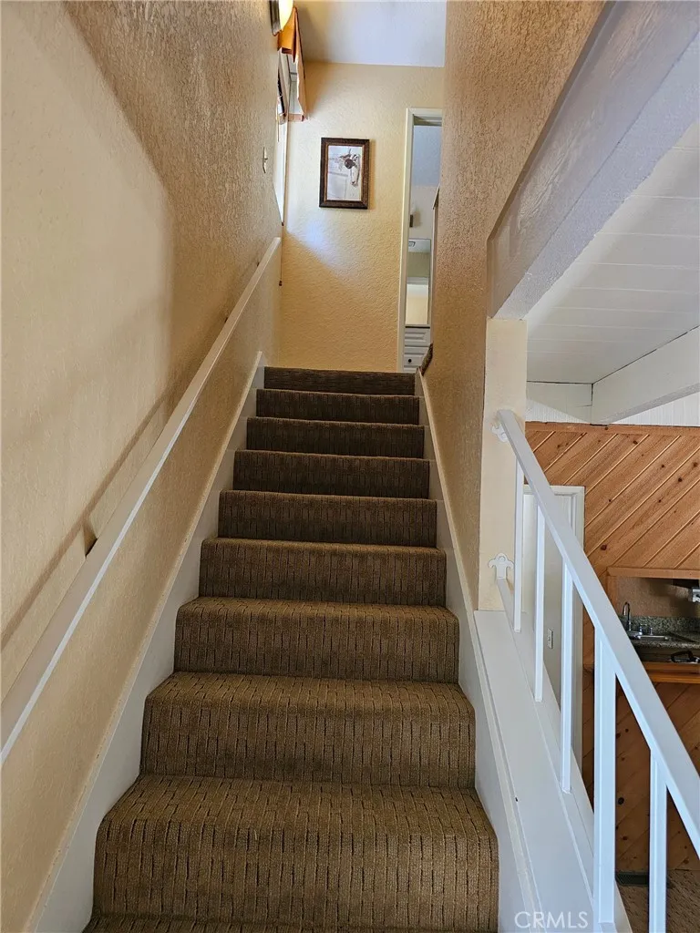 314 Canyon Crest Lake Arrowhead, CA 92352