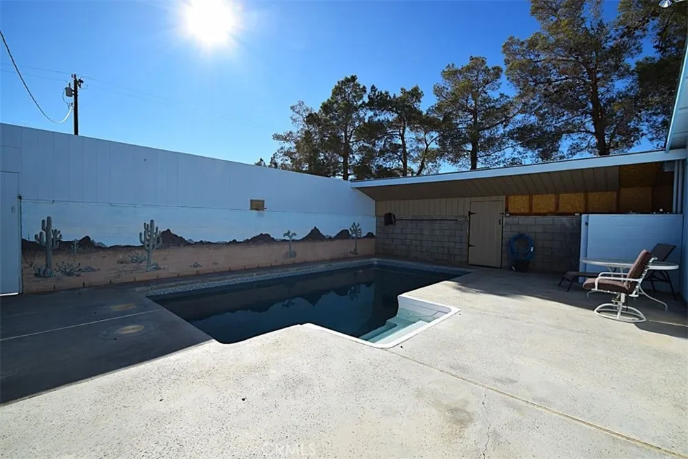 56788 Encantado Road Landers, CA 92285