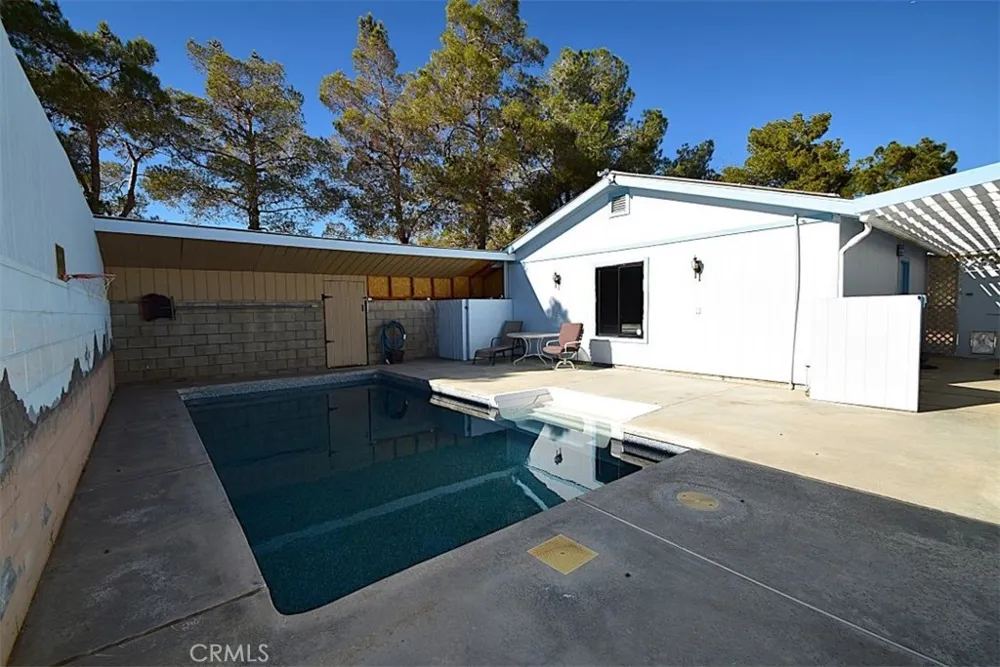 56788 Encantado Road Landers, CA 92285