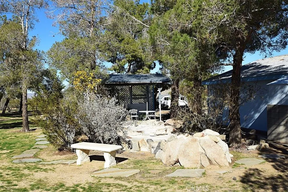 56788 Encantado Road Landers, CA 92285