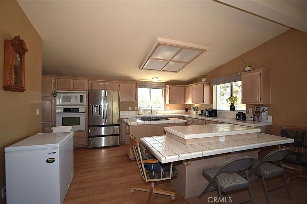 56788 Encantado Road Landers, CA 92285