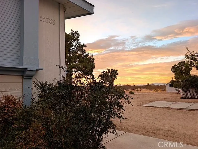 56788 Encantado Road Landers, CA 92285