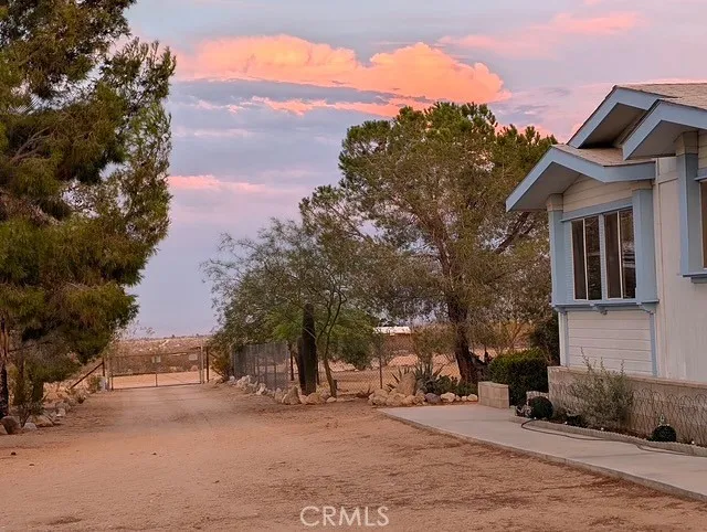 56788 Encantado Road Landers, CA 92285