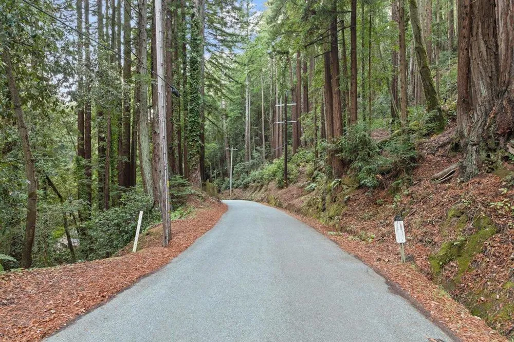 3936 Tunitas Creek Road Half Moon Bay, CA 94019
