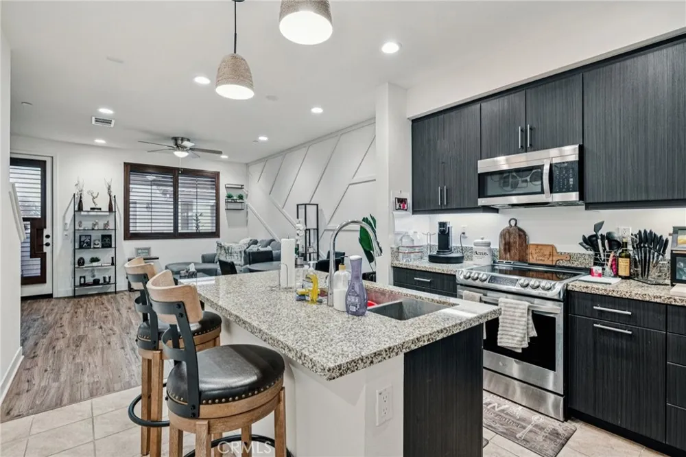 2520 Valentina #6 Commerce, CA 90040