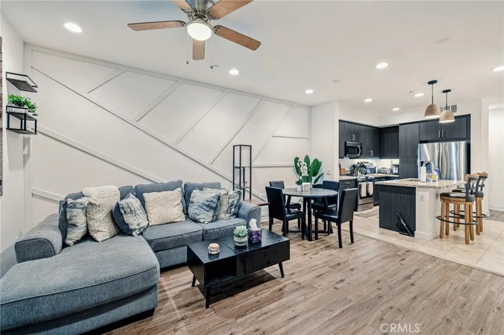 2520 Valentina #6 Commerce, CA 90040