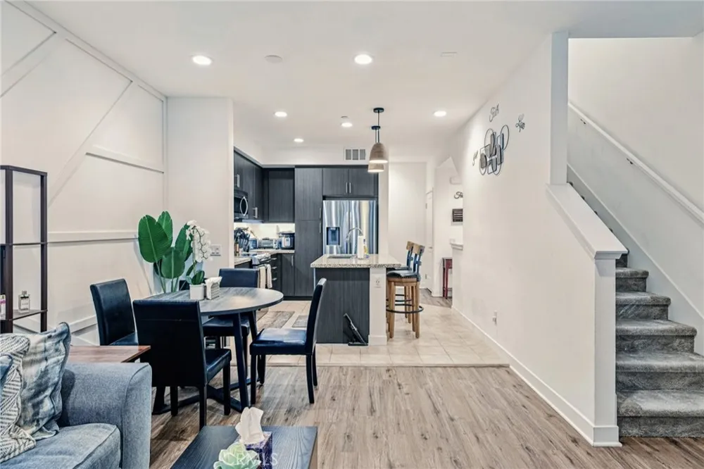 2520 Valentina #6 Commerce, CA 90040
