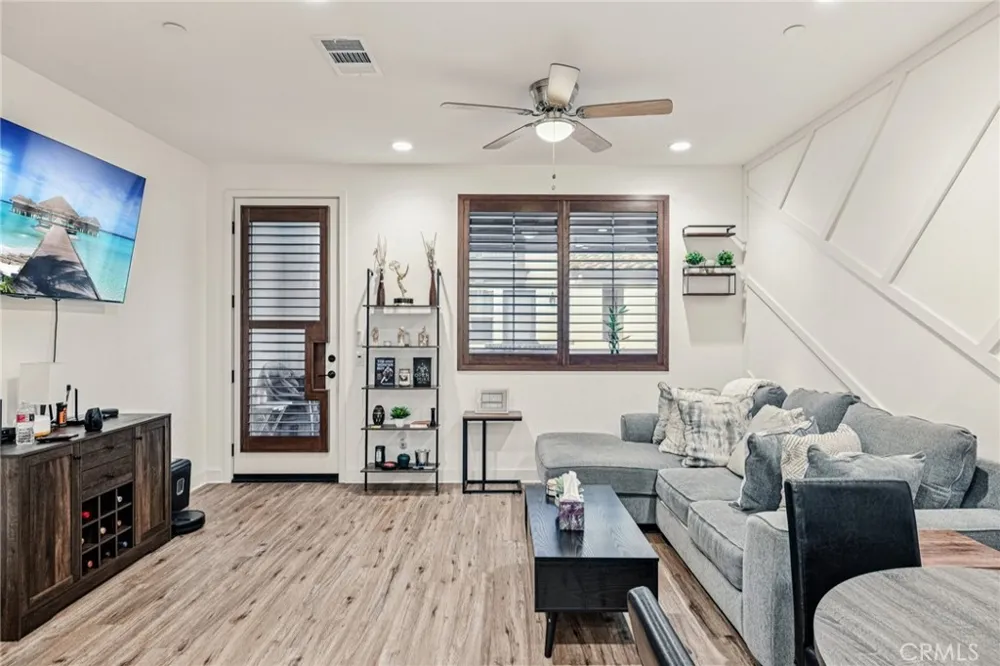 2520 Valentina #6 Commerce, CA 90040
