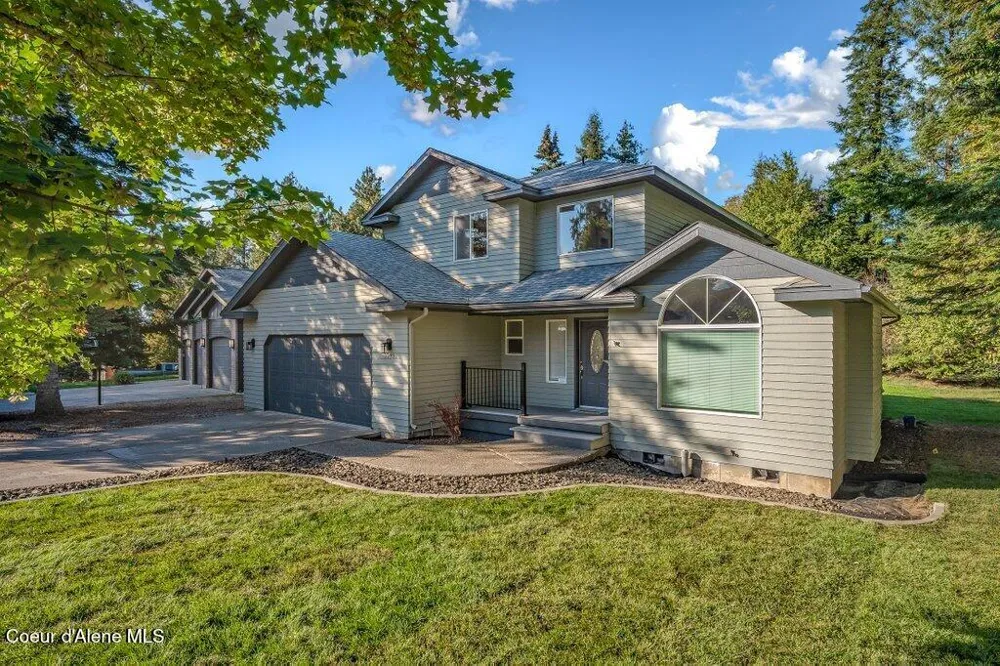 3089 E LAKE FOREST DRIVE Hayden Lake, ID 83835