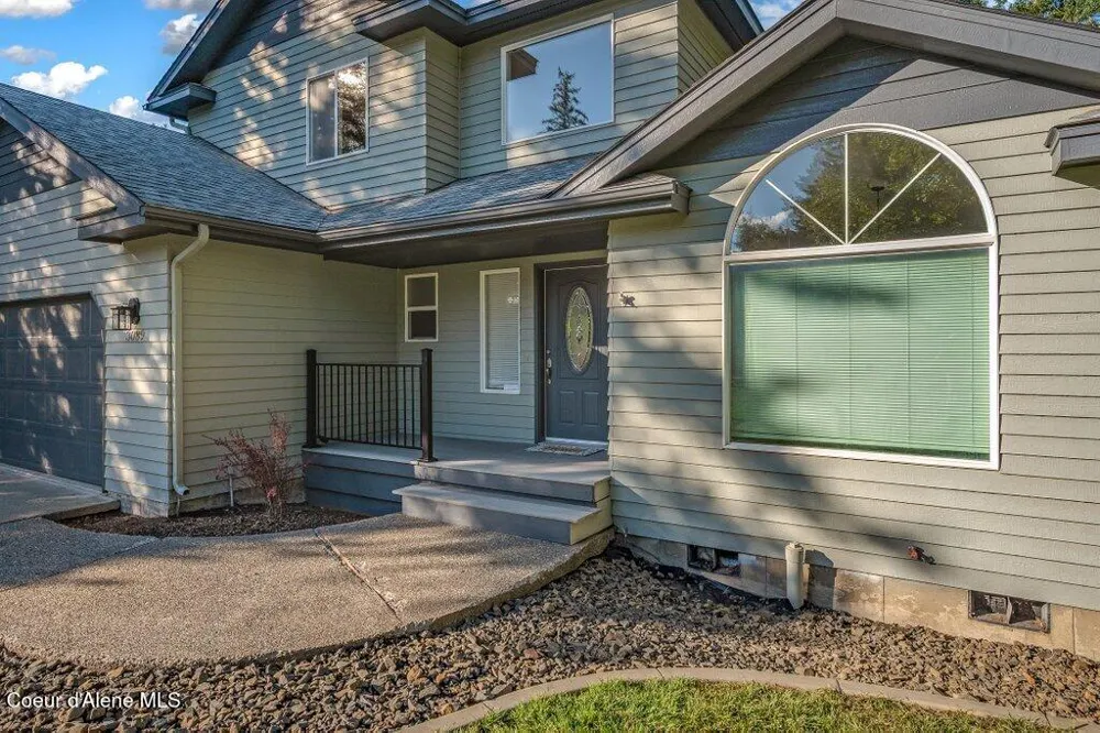 3089 E LAKE FOREST DRIVE Hayden Lake, ID 83835