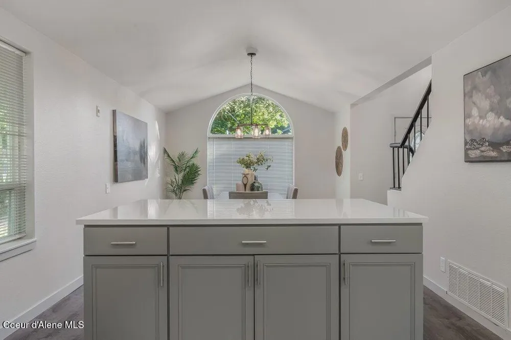 3089 E LAKE FOREST DRIVE Hayden Lake, ID 83835