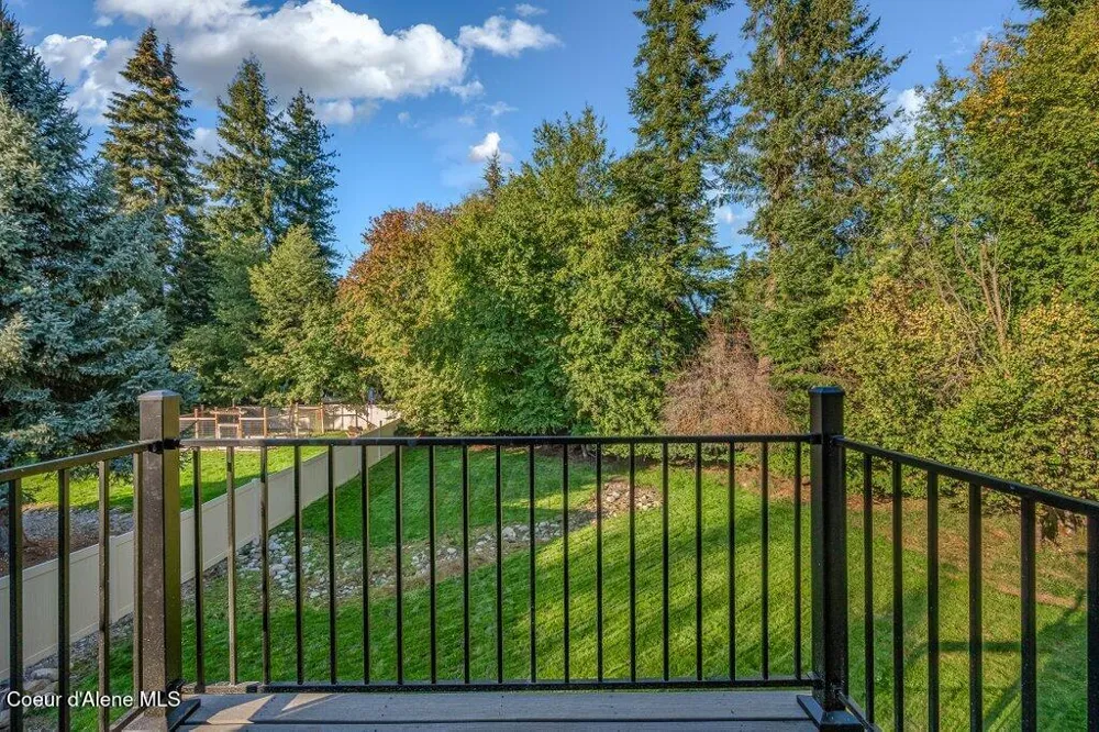 3089 E LAKE FOREST DRIVE Hayden Lake, ID 83835