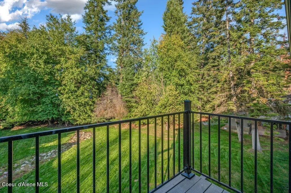 3089 E LAKE FOREST DRIVE Hayden Lake, ID 83835