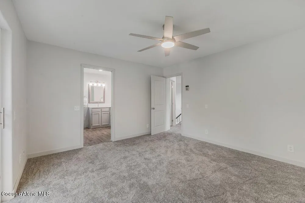 3089 E LAKE FOREST DRIVE Hayden Lake, ID 83835