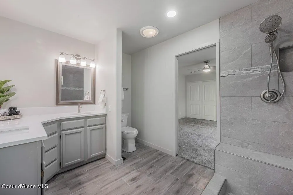 3089 E LAKE FOREST DRIVE Hayden Lake, ID 83835