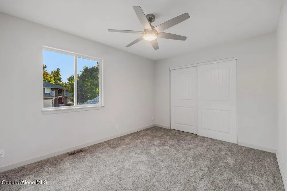 3089 E LAKE FOREST DRIVE Hayden Lake, ID 83835