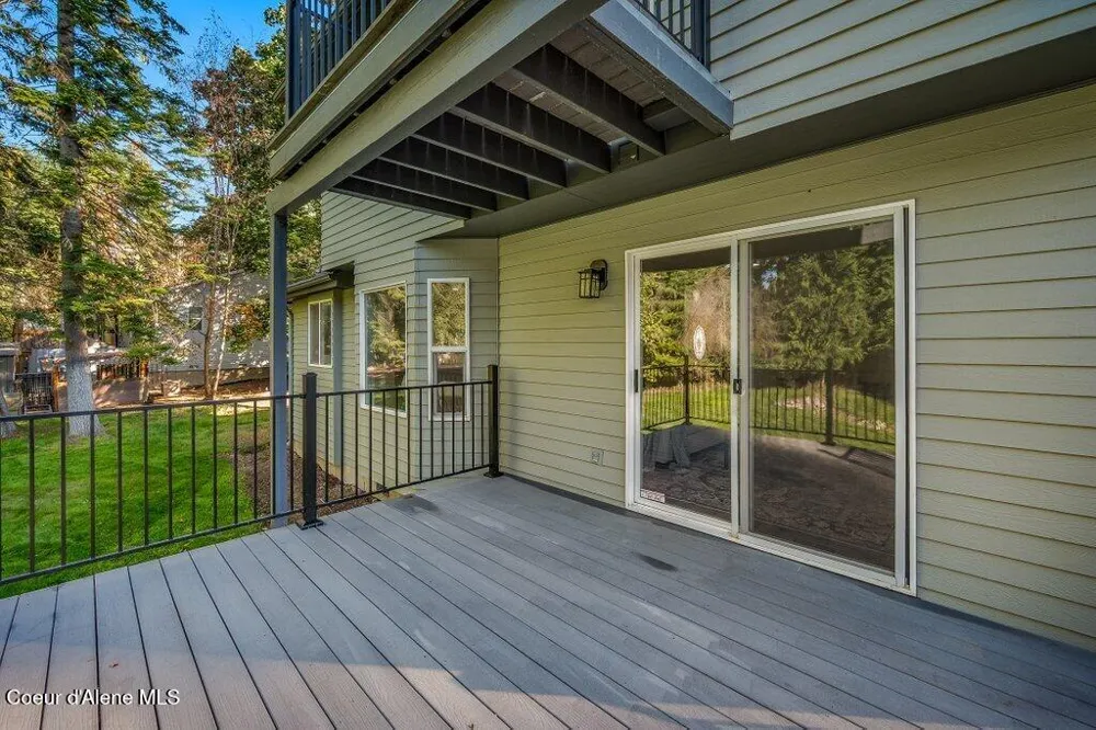 3089 E LAKE FOREST DRIVE Hayden Lake, ID 83835