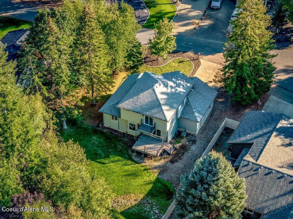 3089 E LAKE FOREST DRIVE Hayden Lake, ID 83835