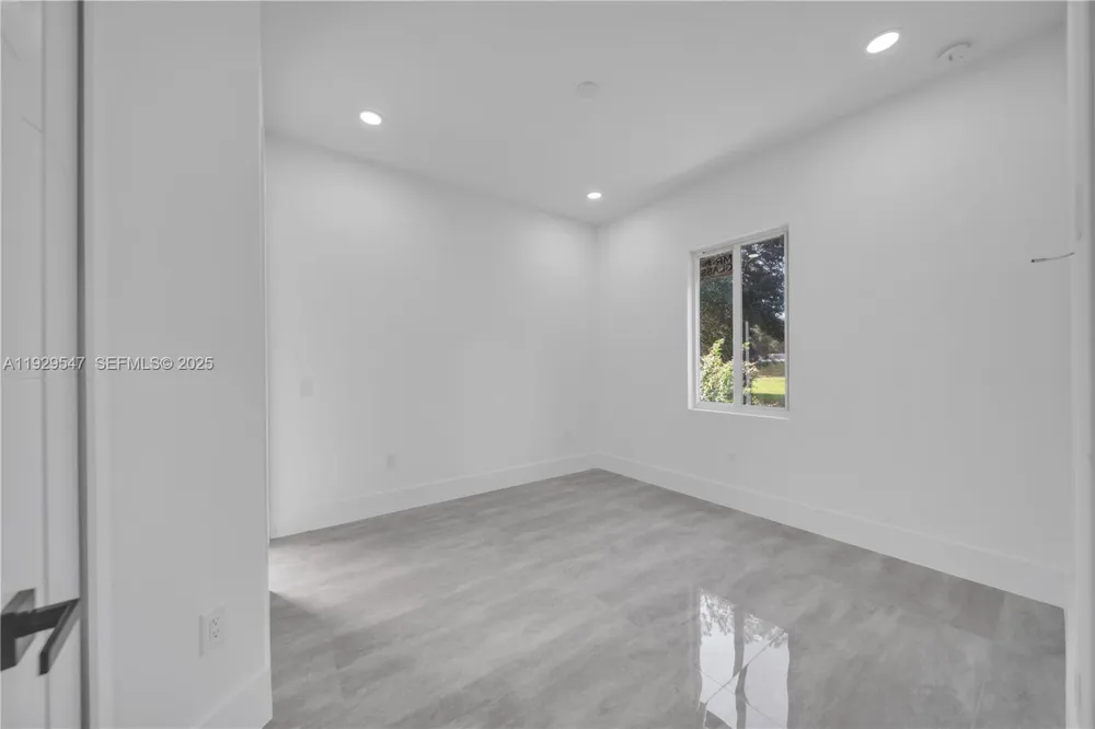 1912 Roosevelt Lehigh Acres, FL 33972