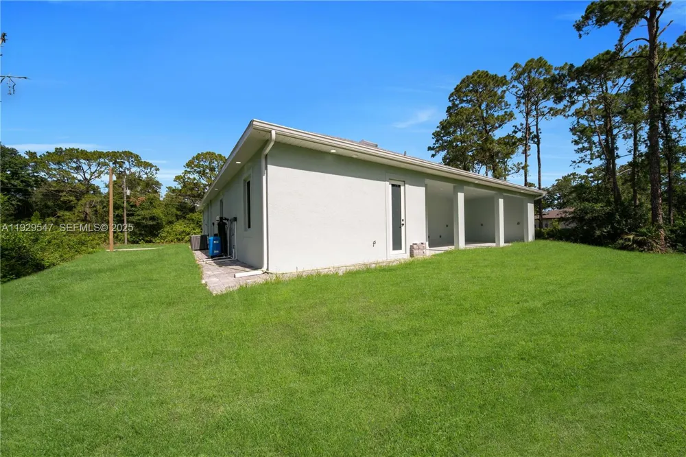 1912 Roosevelt Lehigh Acres, FL 33972