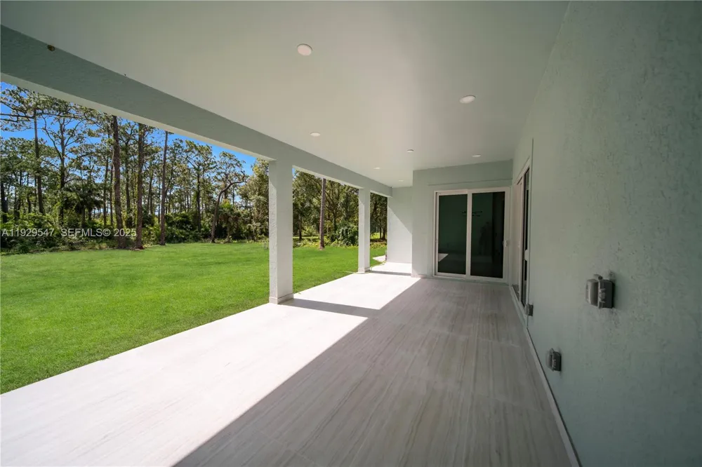 1912 Roosevelt Lehigh Acres, FL 33972