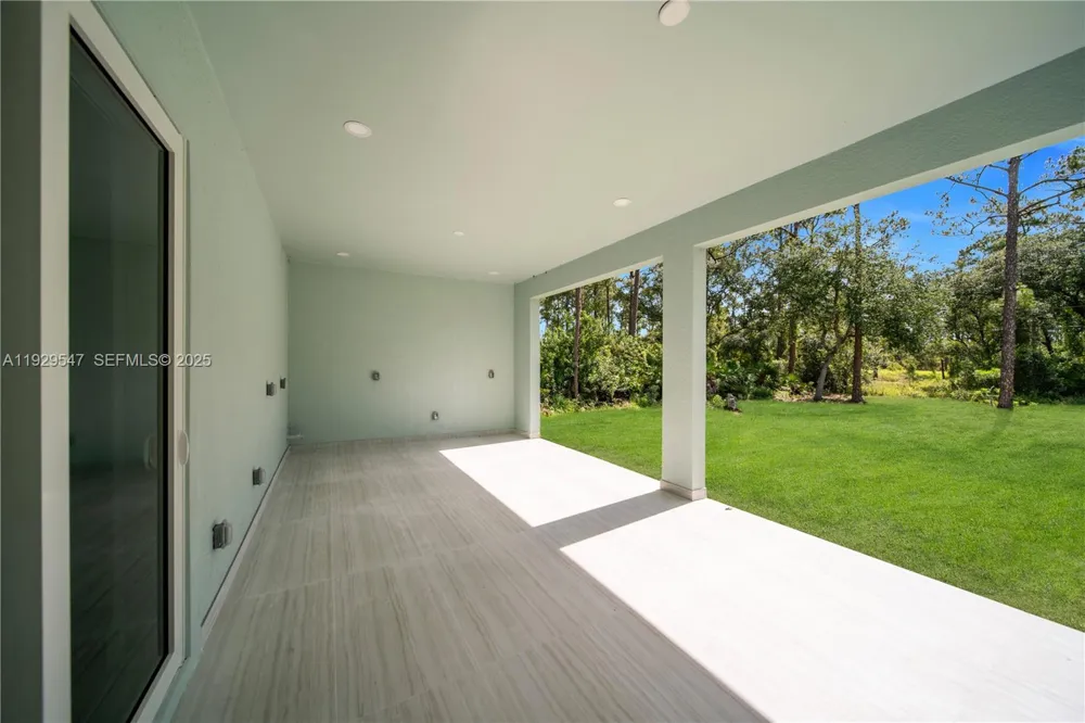 1912 Roosevelt Lehigh Acres, FL 33972