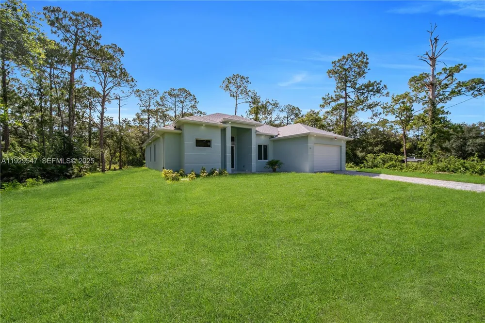1912 Roosevelt Lehigh Acres, FL 33972