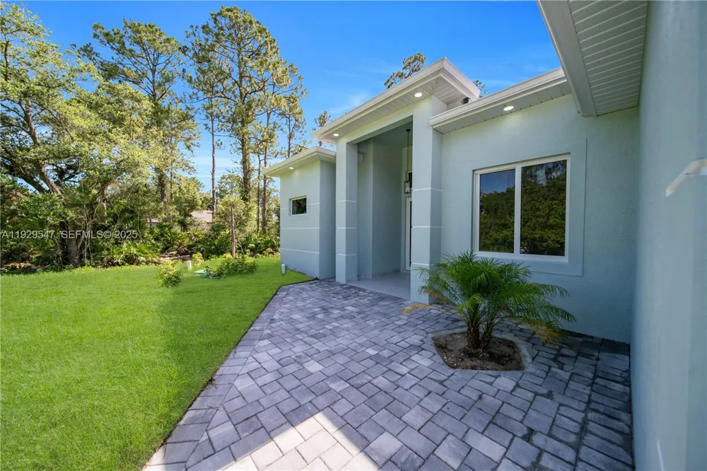 1912 Roosevelt Lehigh Acres, FL 33972