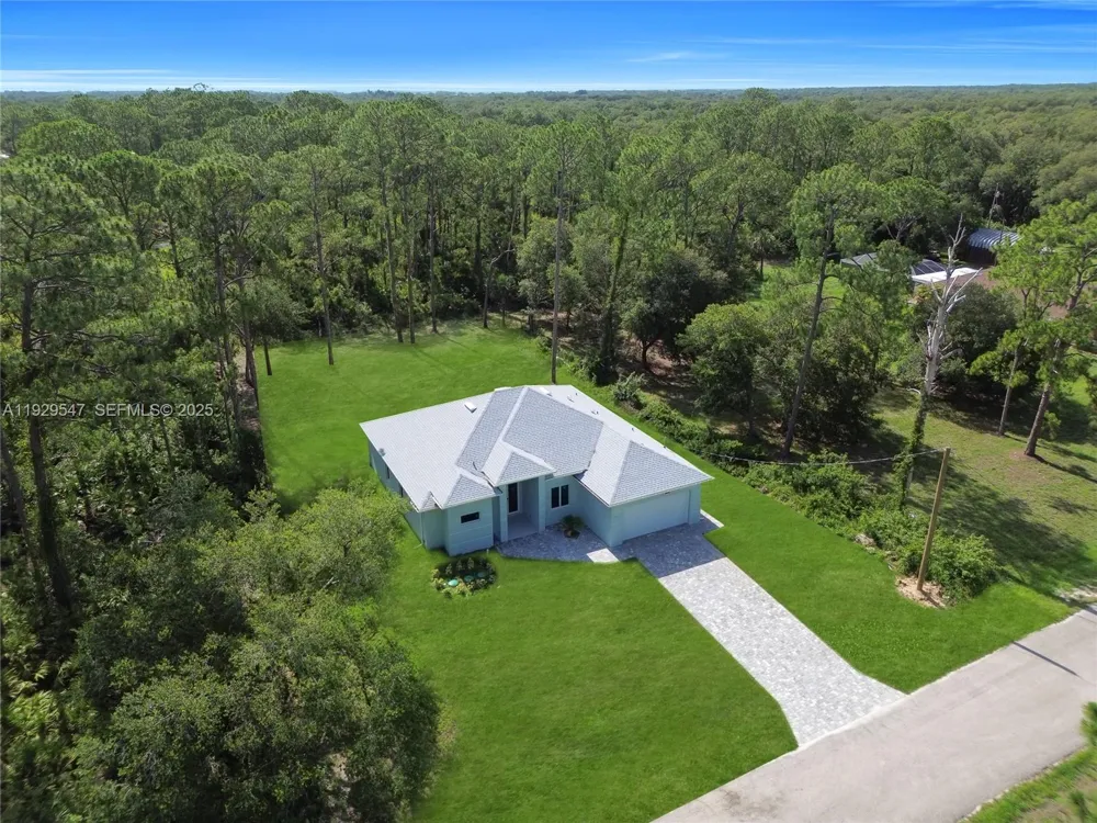 1912 Roosevelt Lehigh Acres, FL 33972