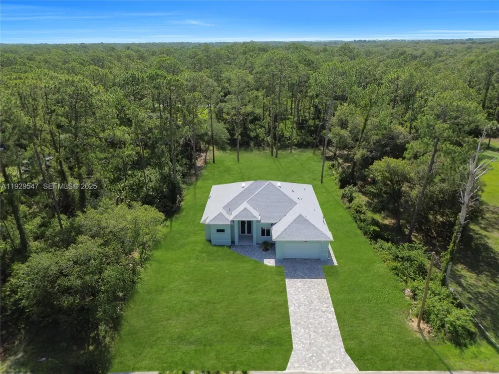 1912 Roosevelt Lehigh Acres, FL 33972