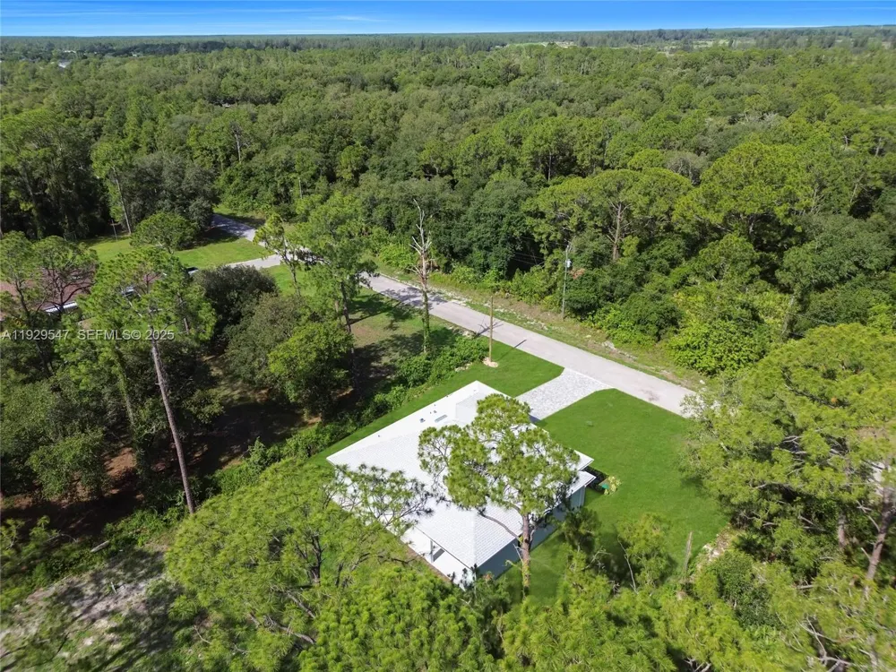 1912 Roosevelt Lehigh Acres, FL 33972