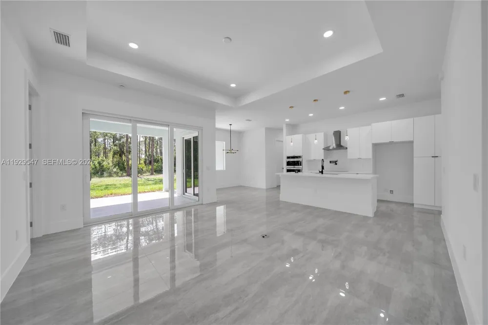 1912 Roosevelt Lehigh Acres, FL 33972