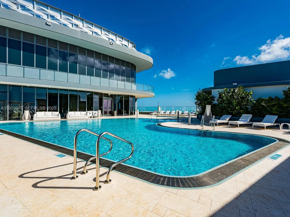 1000 Brickell Plz #4005 Miami, FL 33131