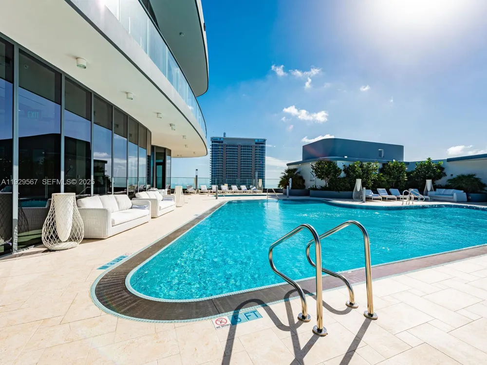 1000 Brickell Plz #4005 Miami, FL 33131