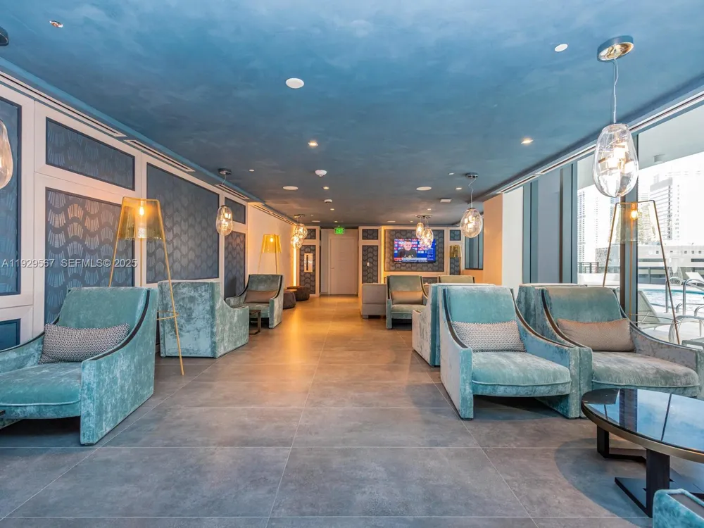 1000 Brickell Plz #4005 Miami, FL 33131