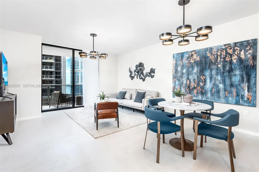 1000 Brickell Plz #4005 Miami, FL 33131