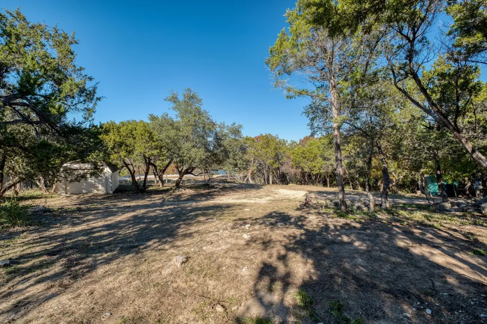 8504 Lime Creek Road Volente, TX 78641