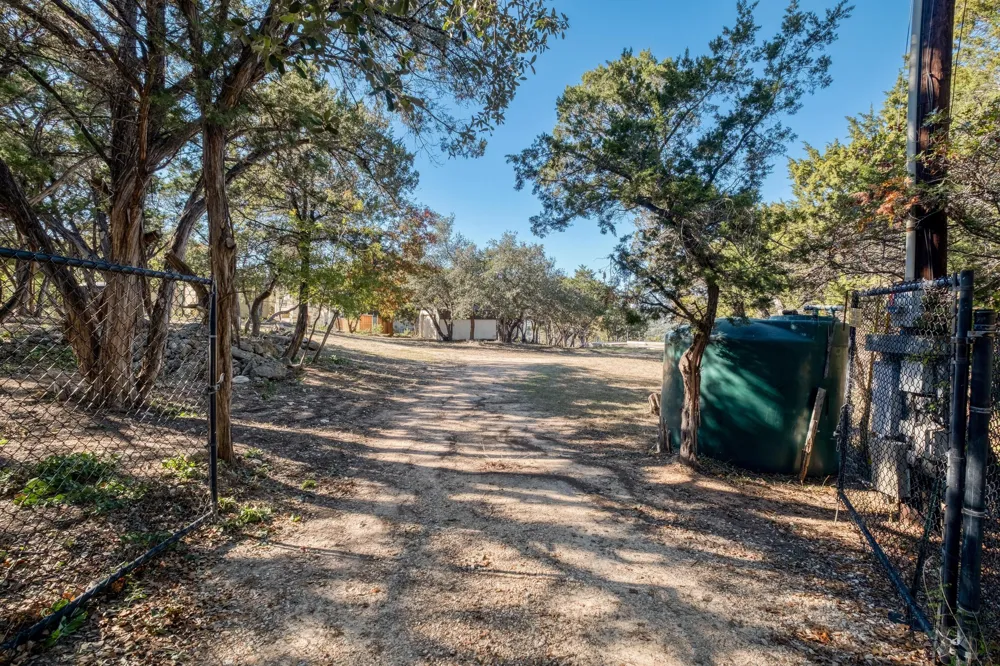 8504 Lime Creek Road Volente, TX 78641