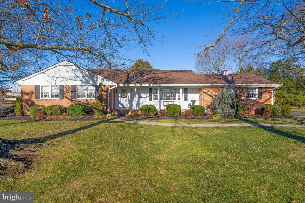 19 MIDDLE ROAD Hammonton, NJ 08037