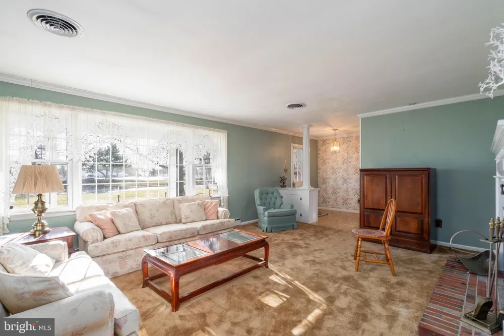 19 MIDDLE ROAD Hammonton, NJ 08037