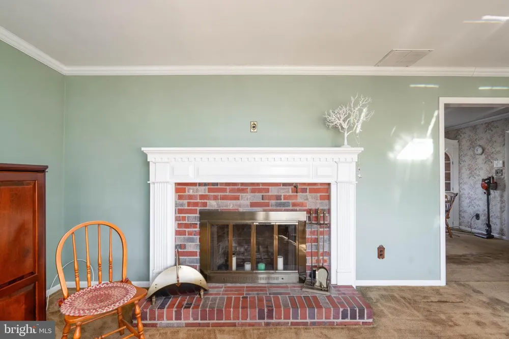 19 MIDDLE ROAD Hammonton, NJ 08037