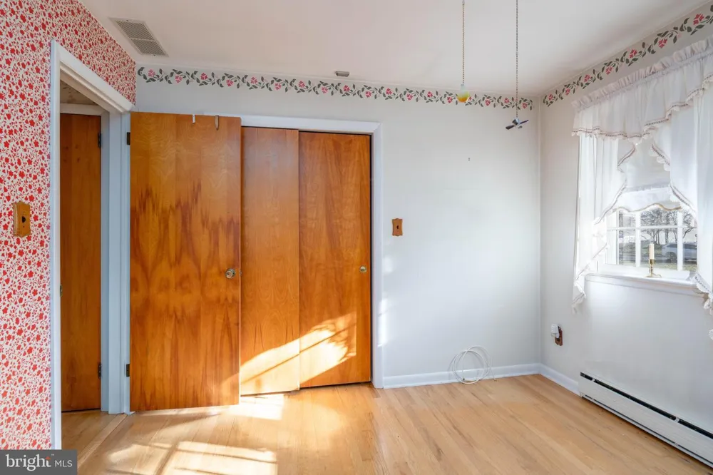 19 MIDDLE ROAD Hammonton, NJ 08037