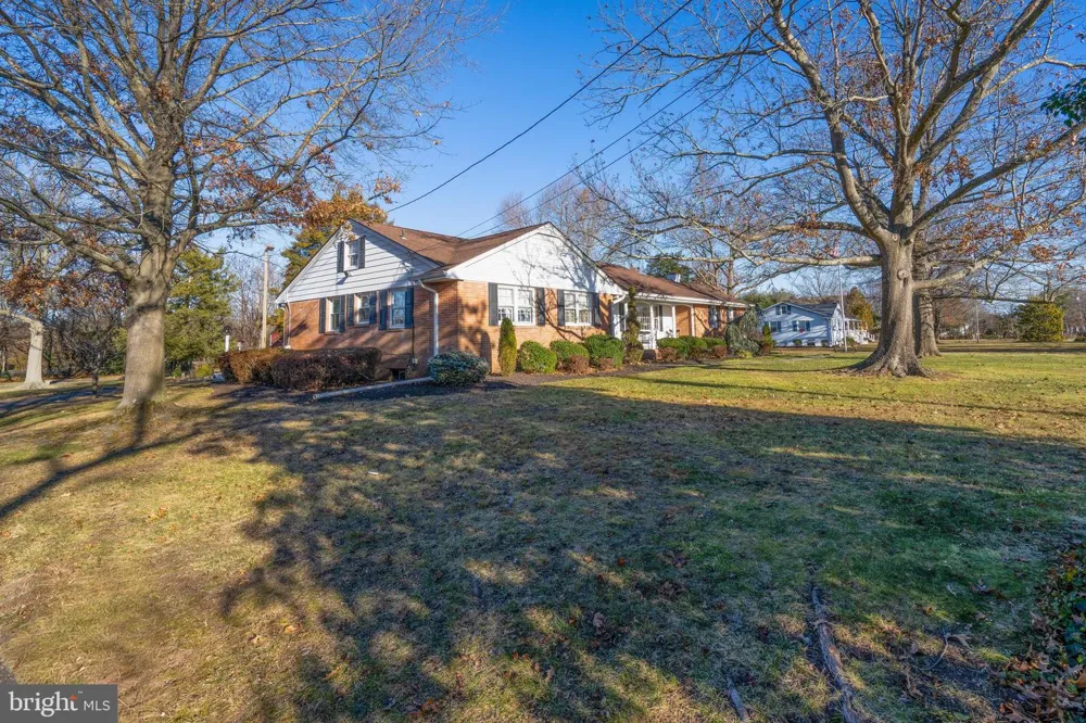 19 MIDDLE ROAD Hammonton, NJ 08037